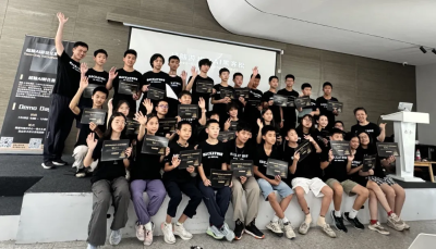 当 AI 遇上少年创客 ：一场把脑洞变成现实的 Coding 狂欢
